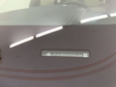 New 2026 Lexus RX 450h AWD image 17