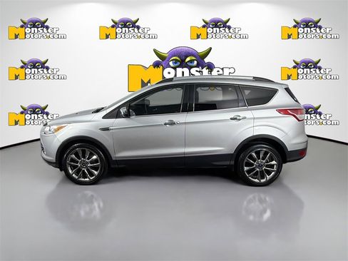Used 2015 Ford Escape SE w/ SE Chrome Package image 8