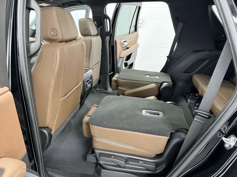 Used 2023 Chevrolet Tahoe High Country image 20