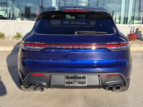 Certified 2025 Porsche Macan image 6