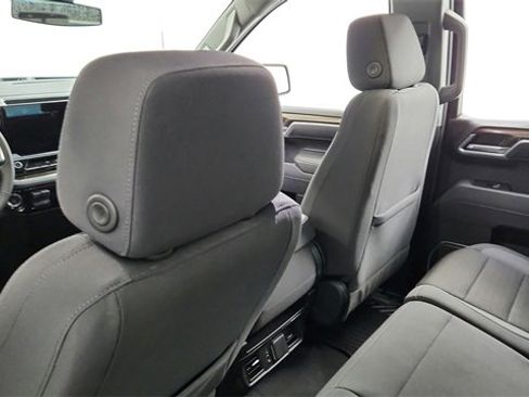 Used 2025 Chevrolet Silverado 1500 LT image 19