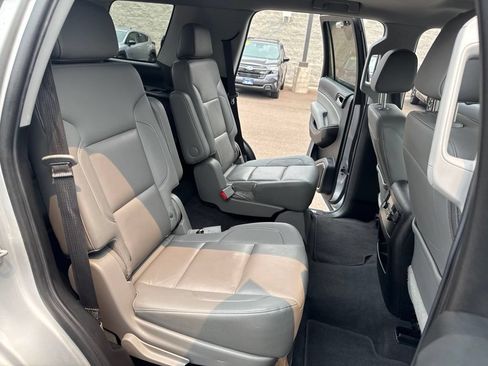Used 2019 Chevrolet Tahoe LT AWD/4WD image 15