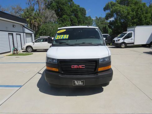 Used 2023 GMC Savana 2500 w/ Driver Convenience Package RWD image 2