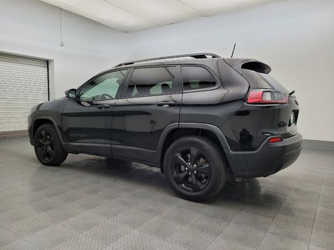 Used 2020 Jeep Cherokee Latitude Plus image 3