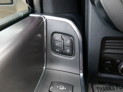 New 2026 Ford F350 Platinum w/ FX4 Off-Road Package image 17