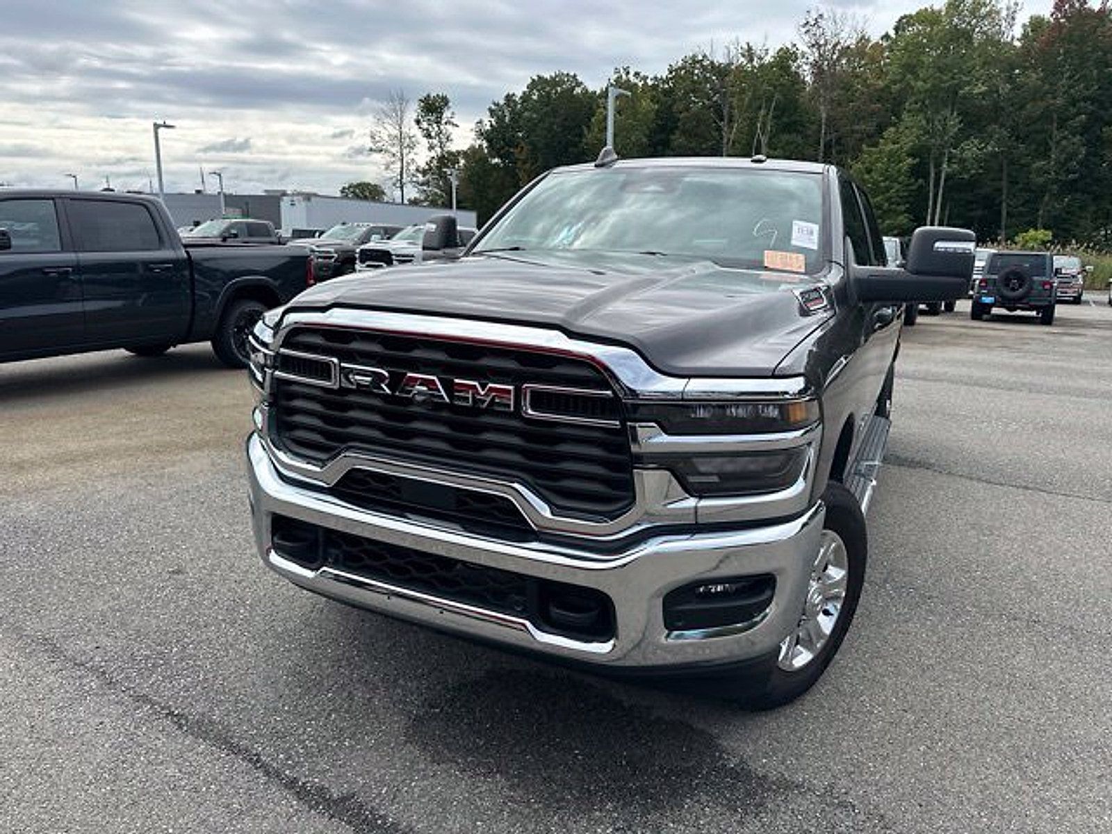 Used 2026 RAM 2500 Big Horn AWD/4WD image 2