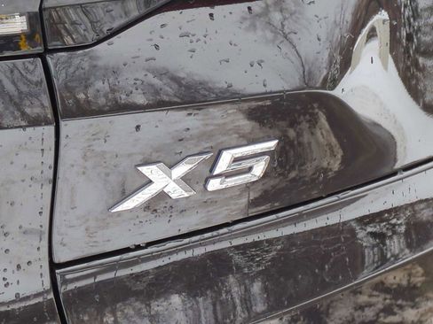 Certified 2024 BMW X5 xDrive50e w/ Premium Package image 12