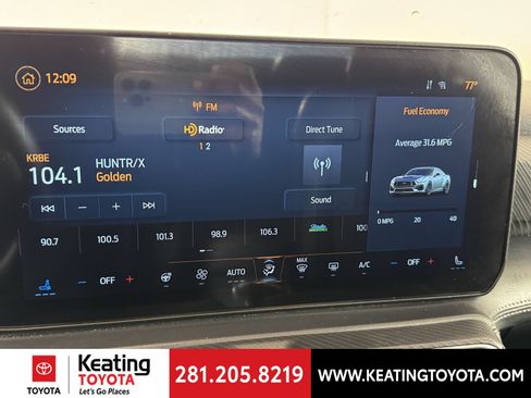 Used 2025 Ford Mustang Premium RWD image 19