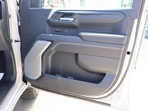 New 2026 GMC Sierra 1500 AT4X w/ AT4X AEV Edition AWD/4WD image 39