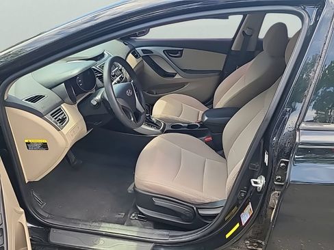 Used 2016 Hyundai Elantra SE FWD image 17