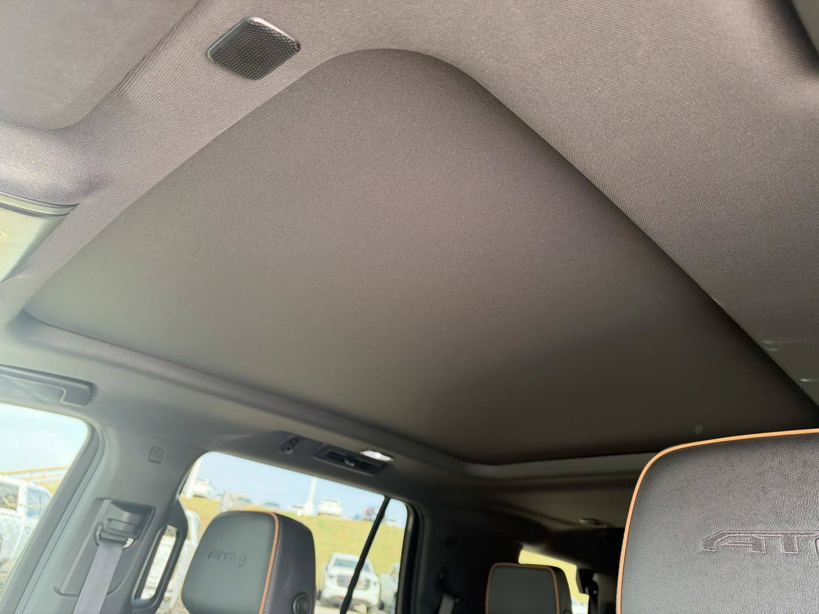Used 2024 GMC Yukon AT4 w/ Technology Package AWD/4WD image 16
