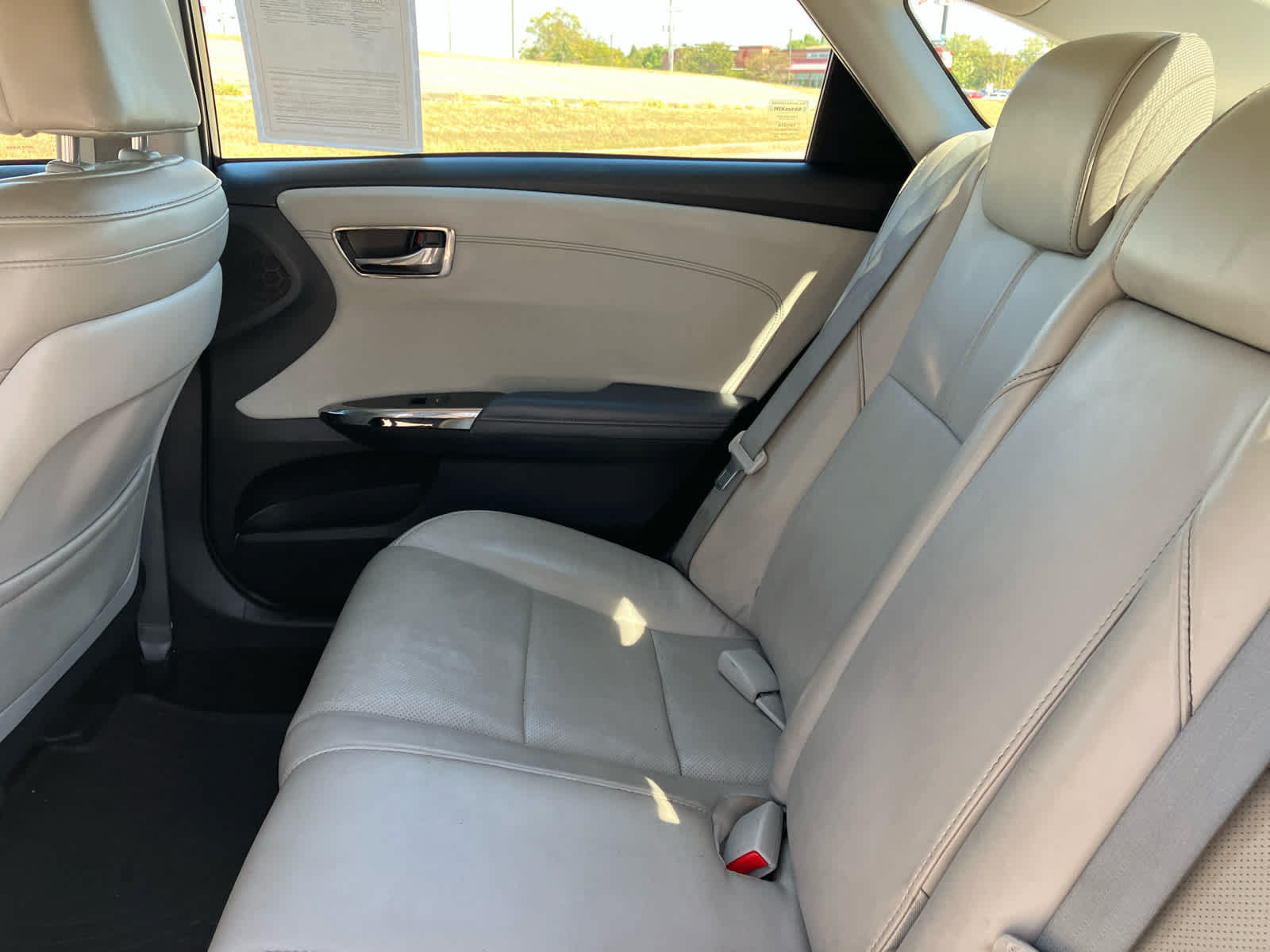 Used 2014 Toyota Avalon Limited FWD image 29