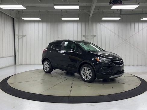 Used 2019 Buick Encore Preferred image 2