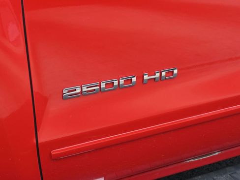 Used 2015 Chevrolet Silverado 2500 LT w/ LT Convenience Package AWD/4WD image 11