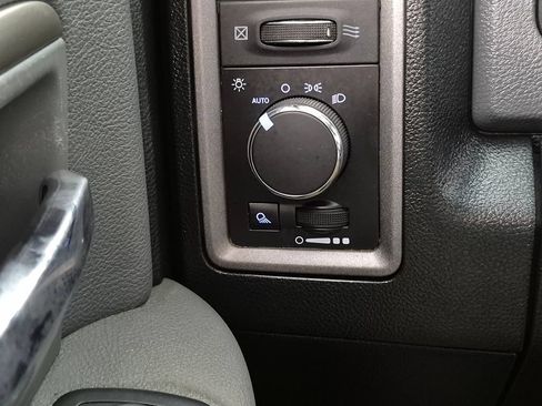 Used 2015 RAM 1500 Tradesman w/ Power & Remote Entry Group RWD image 18