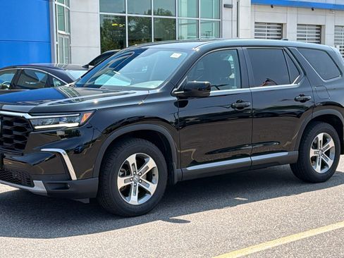 Certified 2023 Honda Pilot EX-L image 1