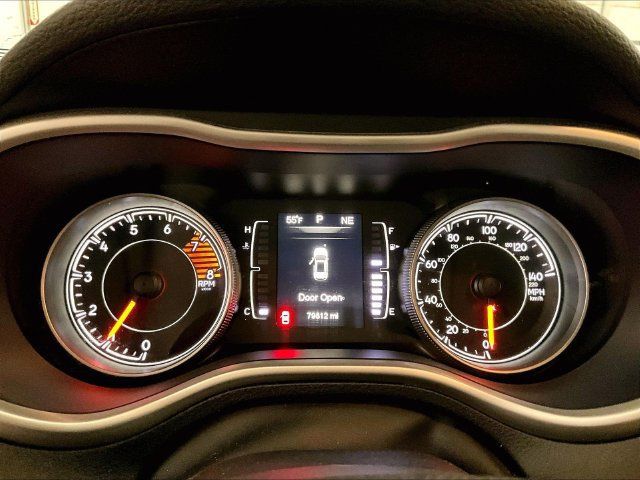 Used 2016 Jeep Cherokee Sport w/ Cold Weather Group AWD/4WD image 19
