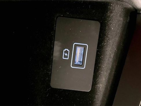 Used 2023 Genesis G70 3.3T w/ Sport Prestige Package image 28