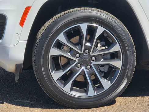 Used 2021 Jeep Grand Cherokee L Overland w/ Advanced Protech Group III image 37