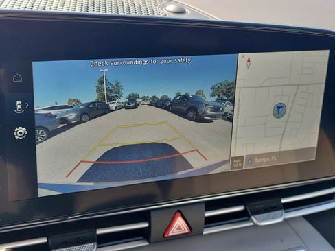 New 2026 Hyundai Elantra Limited image 30