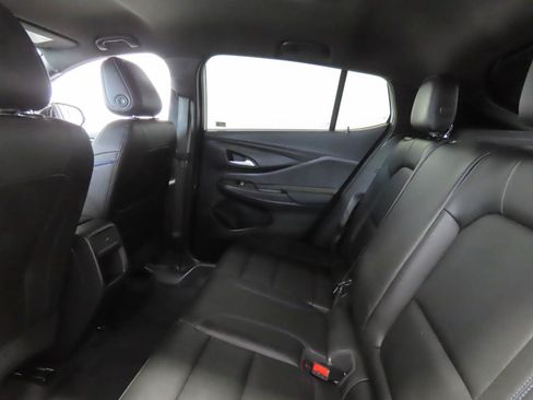 Used 2025 Buick Envista Sport Touring w/ Convenience I Package FWD image 16