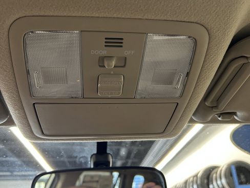 Used 2008 Toyota RAV4 Limited image 37