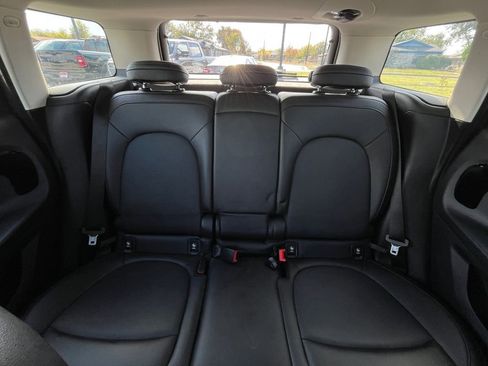 Used 2022 MINI Cooper Countryman image 5