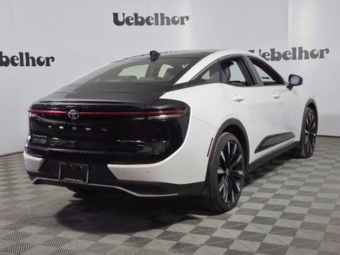 New 2026 Toyota Crown Platinum image 7