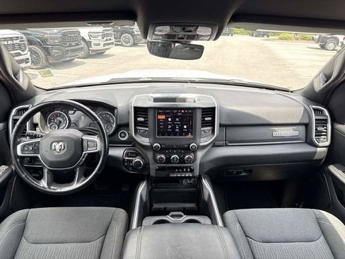 Used 2022 RAM 1500 Big Horn AWD/4WD image 12