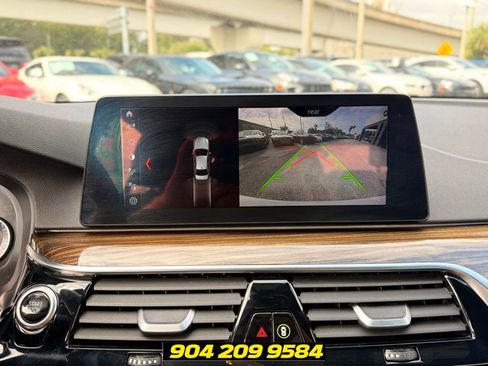Used 2018 BMW 530e RWD image 24