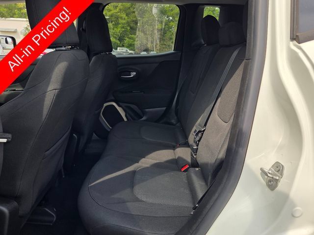 Used 2016 Jeep Renegade Latitude FWD image 10