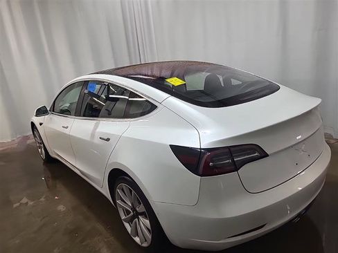 Used 2017 Tesla Model 3 Long Range image 8
