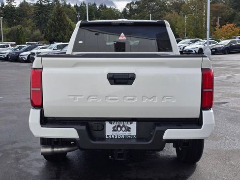 New 2025 Toyota Tacoma SR5 image 4