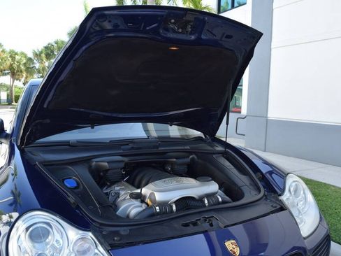 Used 2004 Porsche Cayenne Turbo AWD/4WD image 90