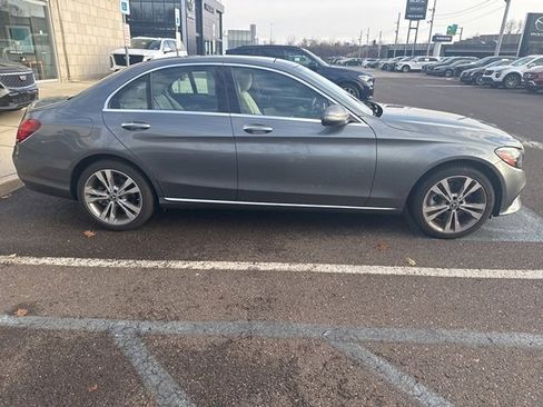 Used 2019 Mercedes-Benz C 300 4MATIC Sedan image 2