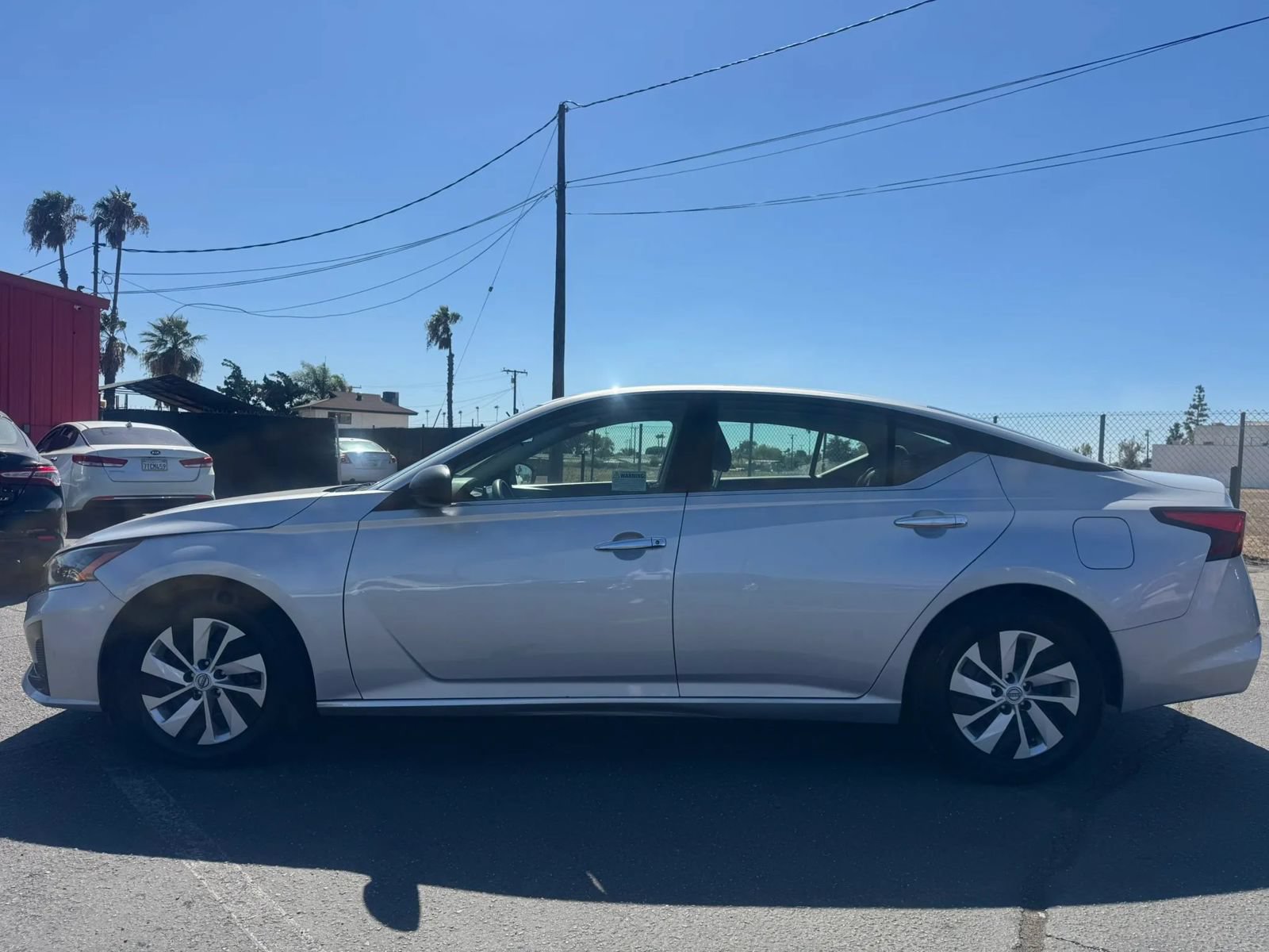 Used 2024 Nissan Altima 2.5 S FWD image 4