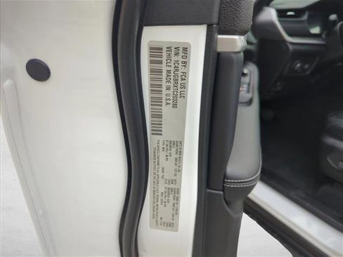 New 2026 Jeep Grand Cherokee Limited w/ Limited Altitude Package image 15