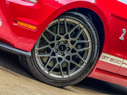 Used 2013 Ford Mustang Shelby GT500 RWD image 5