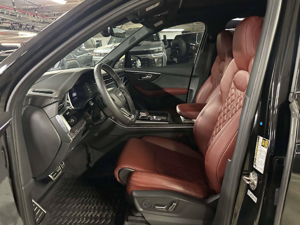 Used 2023 Audi SQ7 Prestige w/ Sport Package AWD/4WD image 15