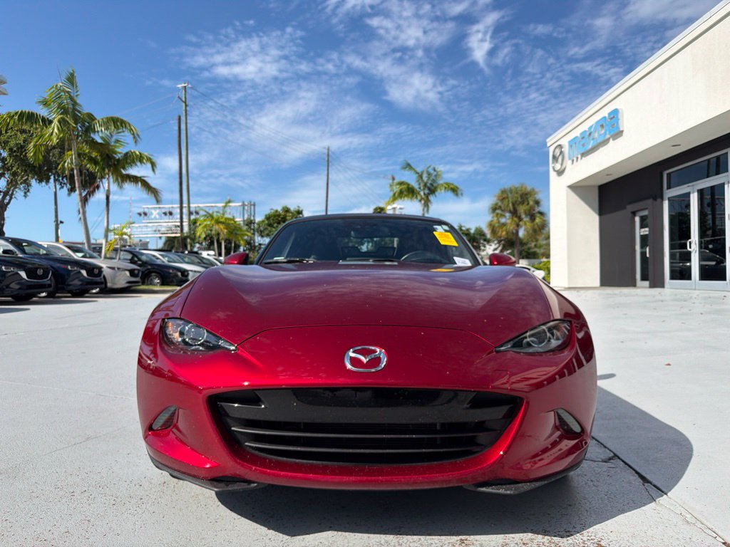 Used 2023 MAZDA MX-5 Miata Grand Touring w/ Weather Package RWD image 2