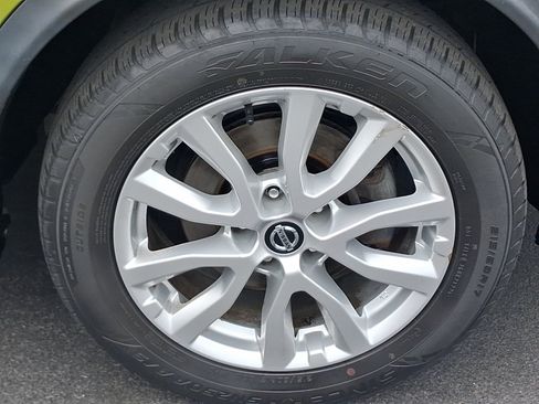 Used 2020 Nissan Rogue Sport SV w/ Technology Package AWD/4WD image 8