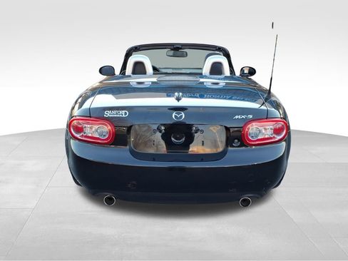 Used 2010 MAZDA MX-5 Miata Grand Touring w/ Premium Pkg image 23