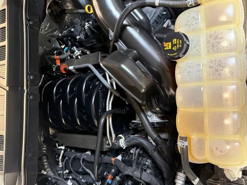 Used 2022 Ford F150 XL w/ XL Chrome Appearance Package image 9