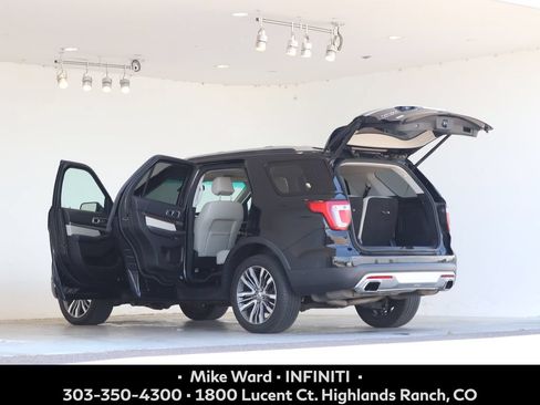 Used 2017 Ford Explorer Platinum AWD/4WD image 4