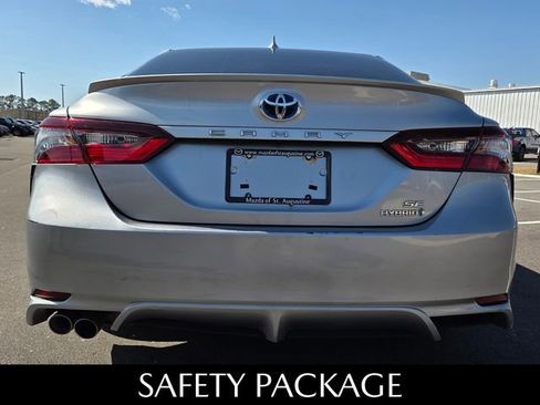 Used 2021 Toyota Camry SE image 10