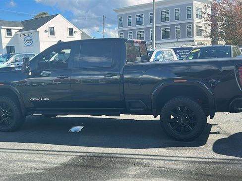 Certified 2024 GMC Sierra 2500 AT4 w/ AT4 Premium Plus Package image 3