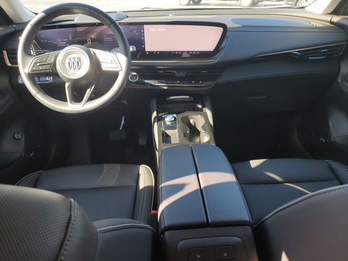 New 2025 Buick Envision Avenir image 13