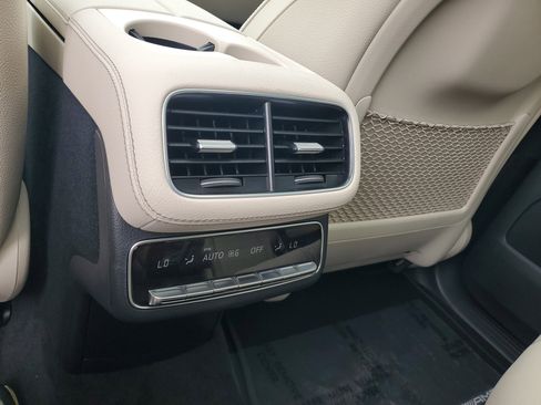 New 2026 Mercedes-Benz GLS 580 4MATIC image 14