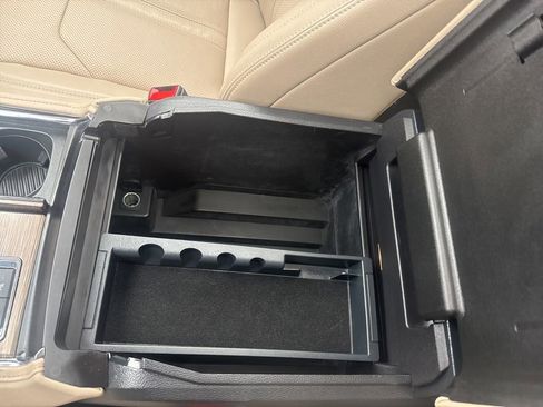 Used 2024 Ford Expedition Max Limited image 30