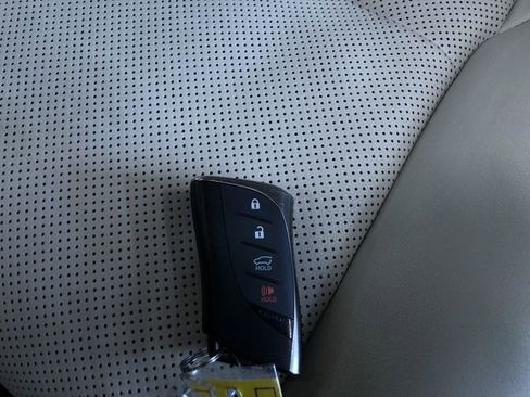 Used 2022 Lexus GX 460 Premium image 32